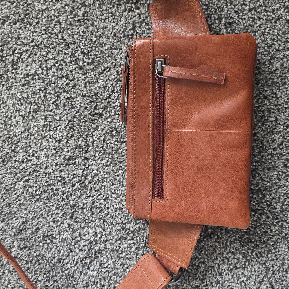 NWOT Leather Waist Bag - Picture 3 of 8